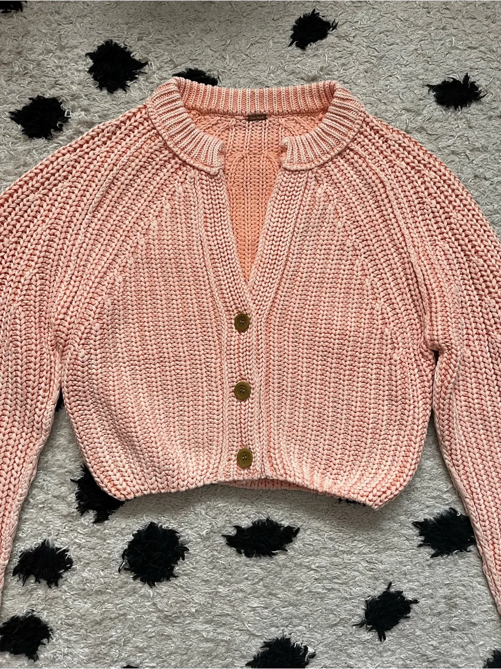 Free People Sweet Nothing cardigan (see measurements) Cropped Pink Chunky Knit